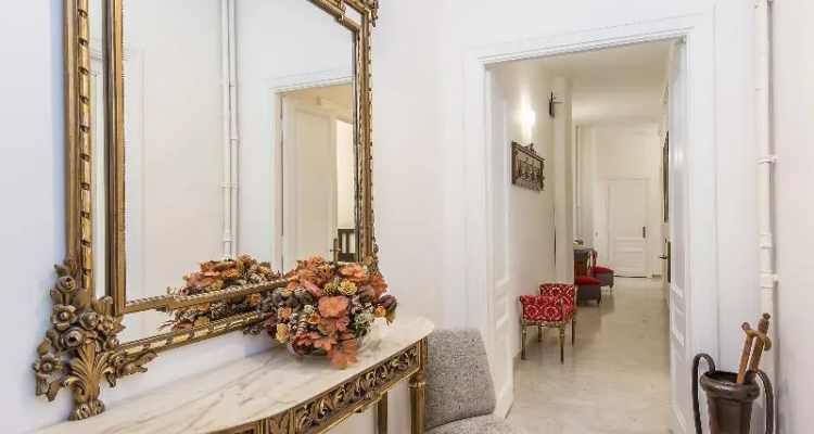 Vaticano Giuliana Three Bedroom