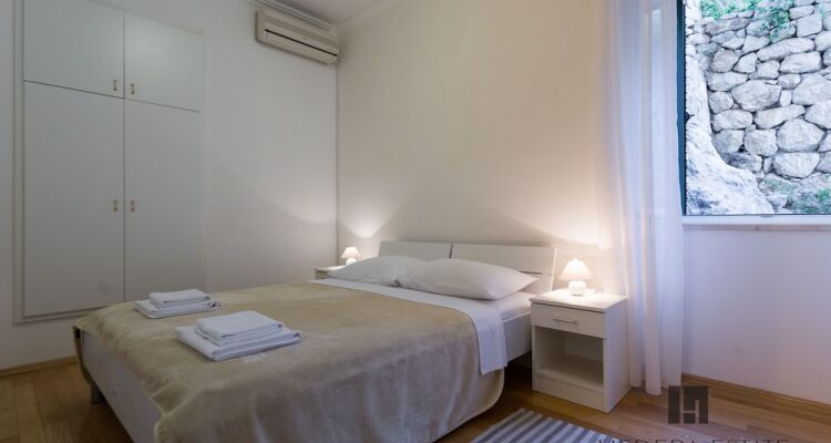 Hedera Estate Hedera A27