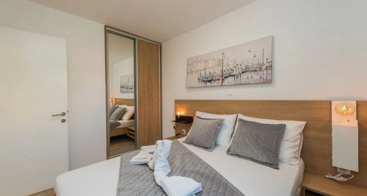 Pool Apartments Banta B