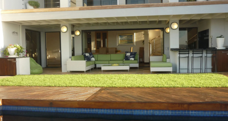 185 on Beach Boutique Suites and Apartments