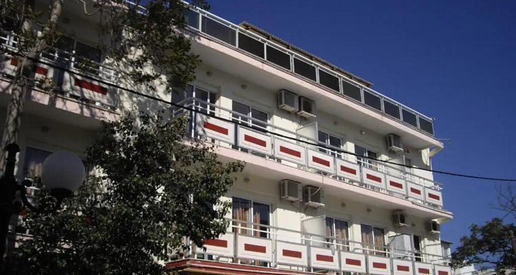 Bristol Hotel & Apartments