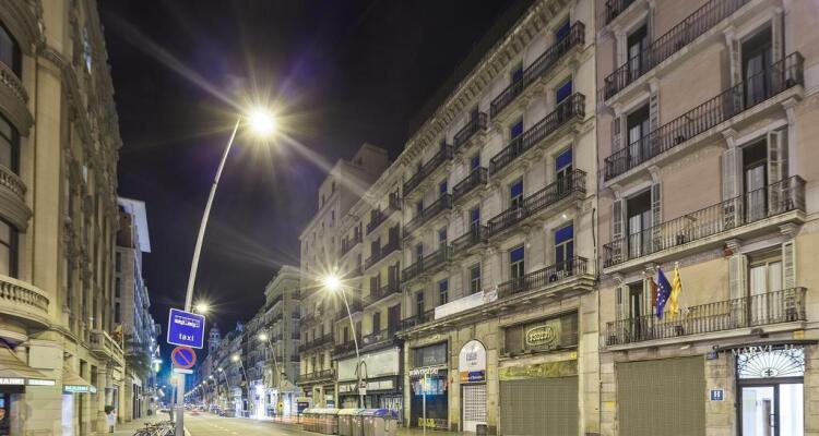 Chic & Basic Lemon Barcelona