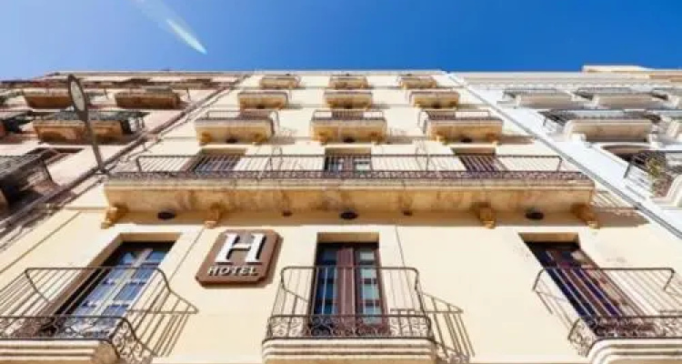 Plaça De La Font