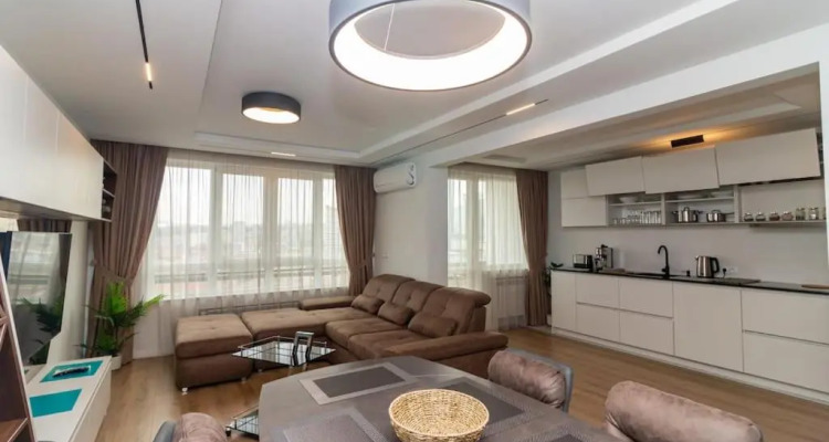 Gran Capital Top Central Apartment