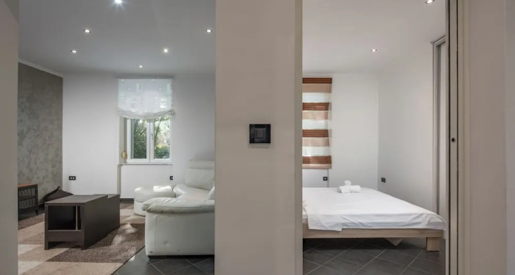 Quiet City Apartment Dexa