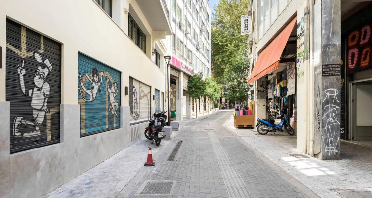 Athens' Best Location Stunning & Spacious Studio