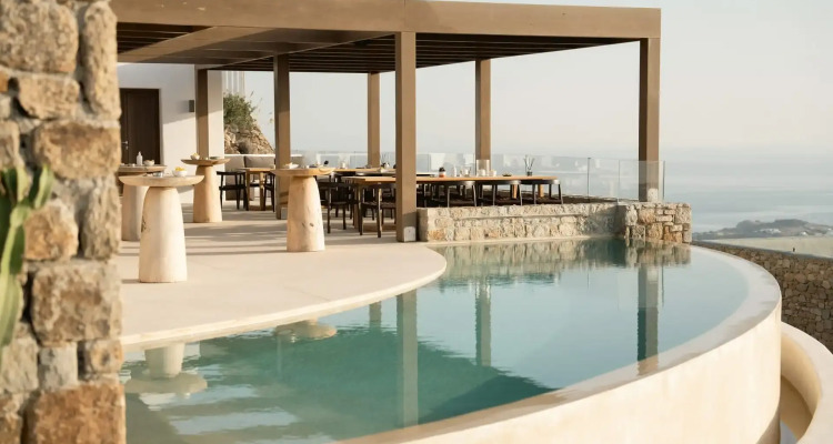 Kounoupas Complex by Mykonos Rocks