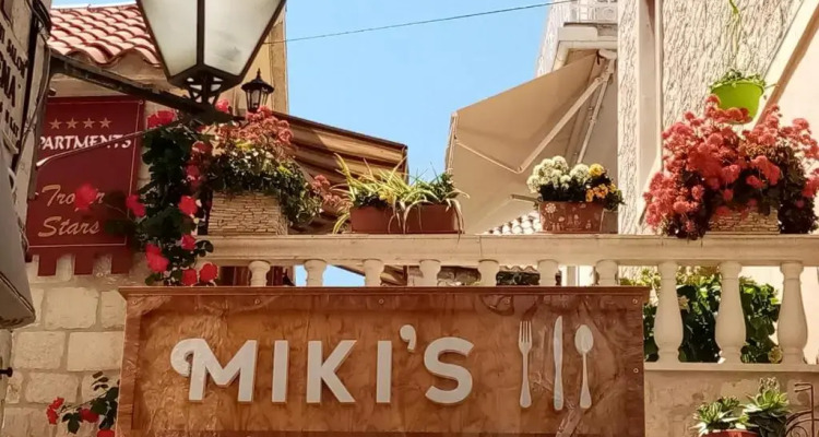 Apartments & Rooms Trogir Stars