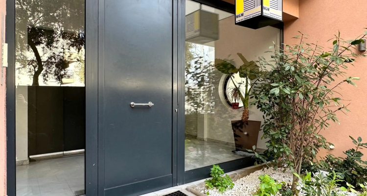 M & M Boutique Apartments