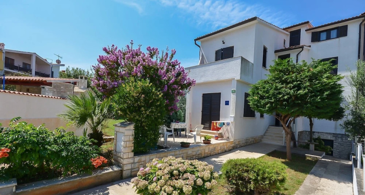 Apartments Dragica