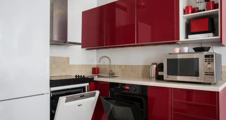 Rue Du Temple Le Marais