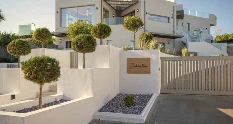 Luxury Villa Zakkallin With Amazing View