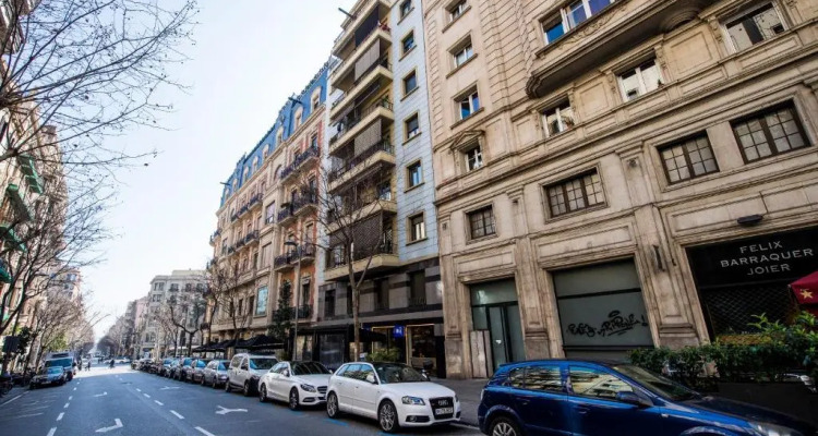 C211 Barcelona Apartments