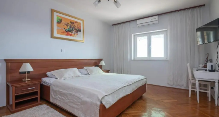 Apartment A Kind Of Magic