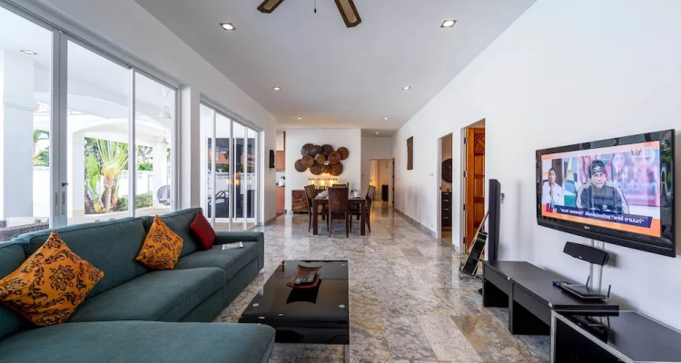 Private 4 Bedroom Pool Villa - NG411