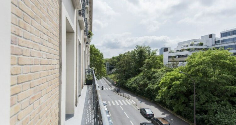 Contemporary In Balard