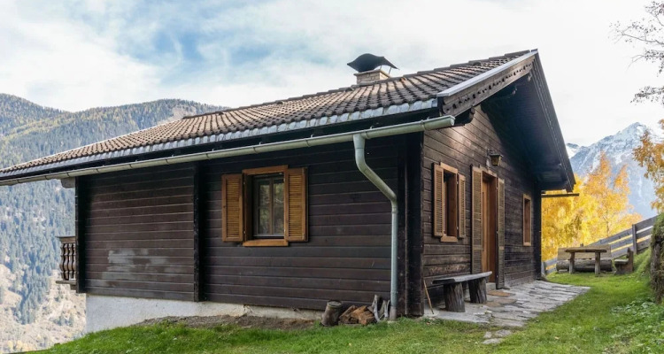 Stunningly Located Chalet With Fantastic Views