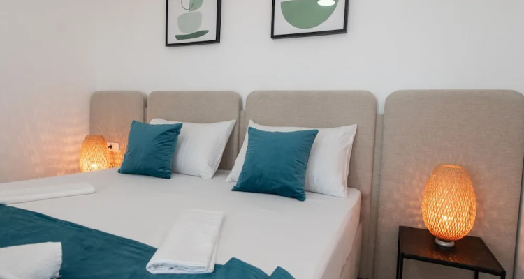 Lux Apartments