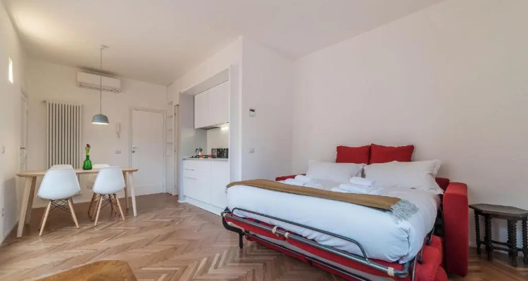 Apartment With Terrace In Via Del Pellegrino Fromhometorome