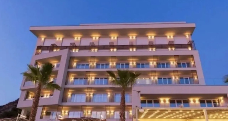 AMR Hotel