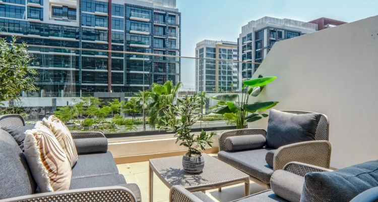 Easygo-spacious Luxury Stu Azizi Rivra16