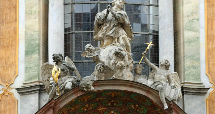 Hotel Rotkreuzplatz