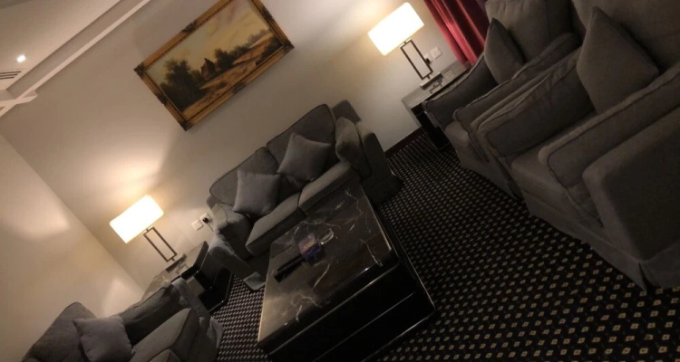 63 Hotel Suites