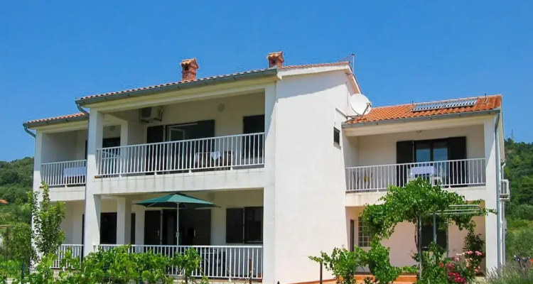Apartments Biserka
