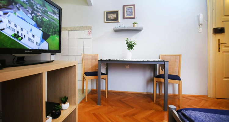 Split Chic Studio