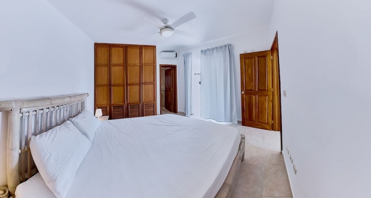 Las Terrazas Condo - Los Corales Village