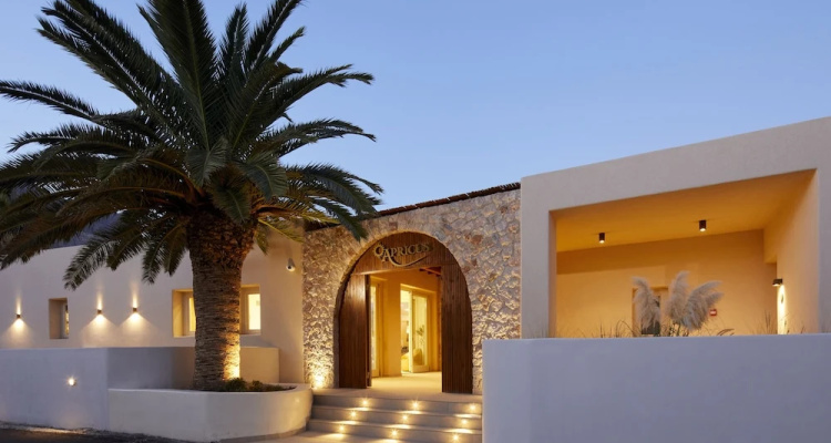 Apricus Suites Hotel
