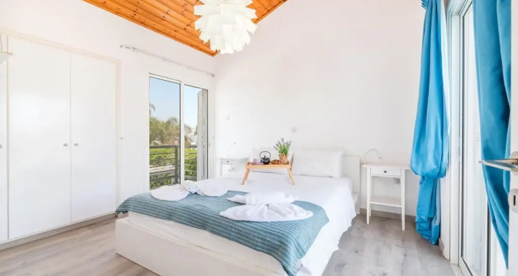 La Casa de Louie In Ayia Napa
