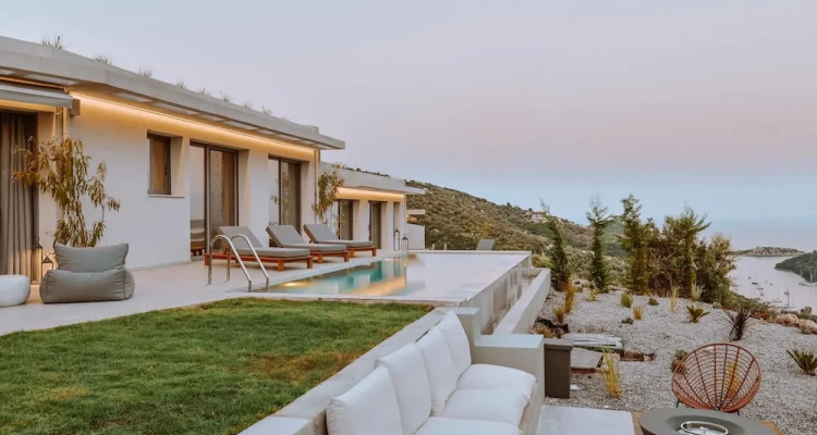 Theros Villa Complex With Private Pools