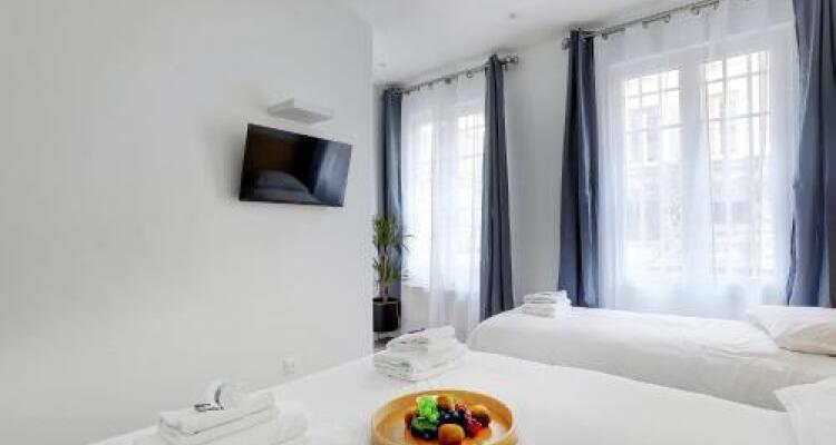 Cmg Temple / Republique