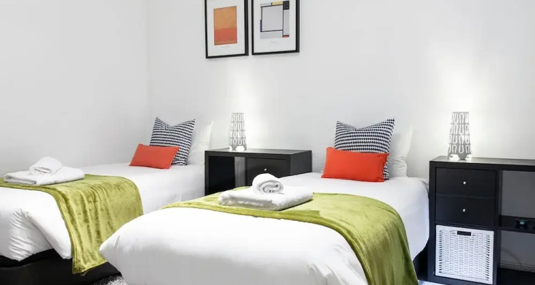 Prime Eixample Hideaway 6 Guests With Balcony by Myrentalhost