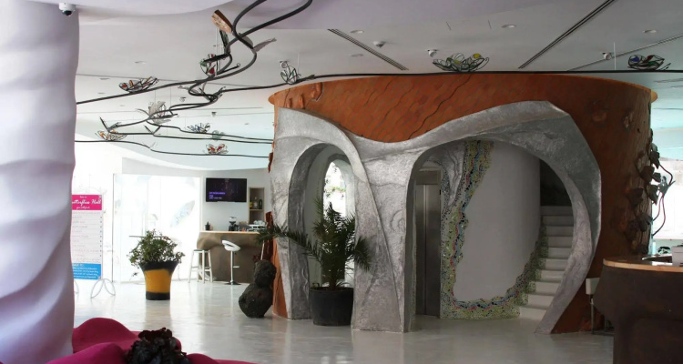 Bougainville Bay Hotel