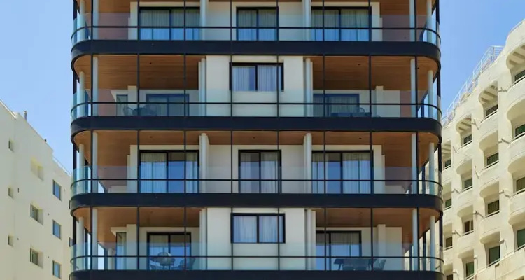 LIV Mackenzie Beach Suites