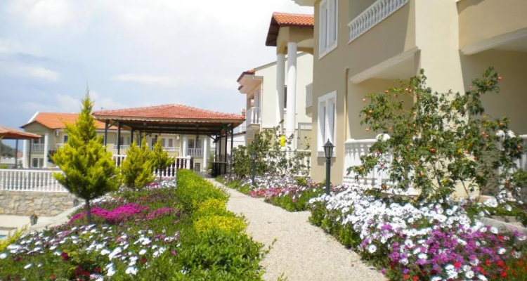 Larimar Suite Hotel