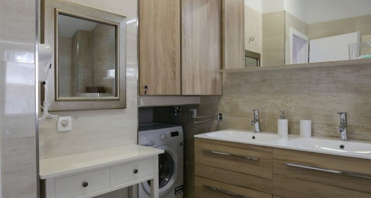 Nik The Views Apartment