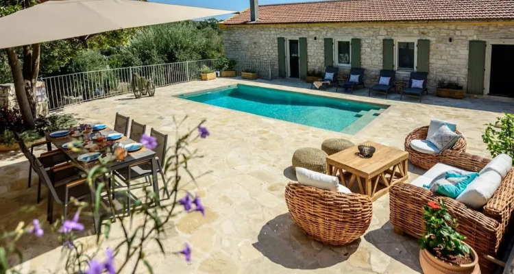 Serenity Beautiful Newly Renovated Villa Close To Lakka