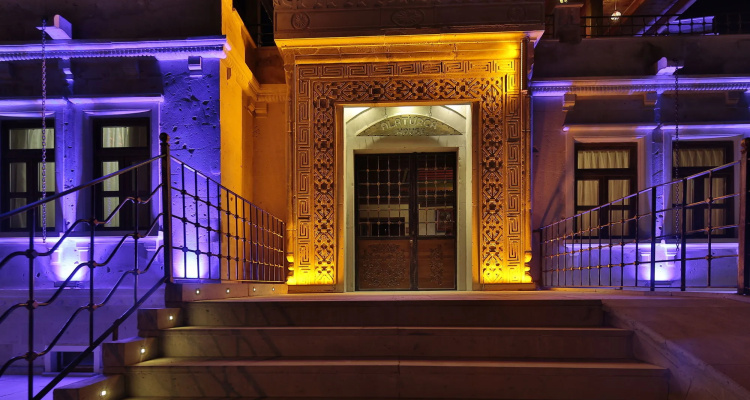 Alaturca House