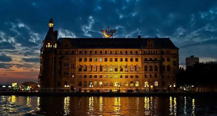 Deniz Otel