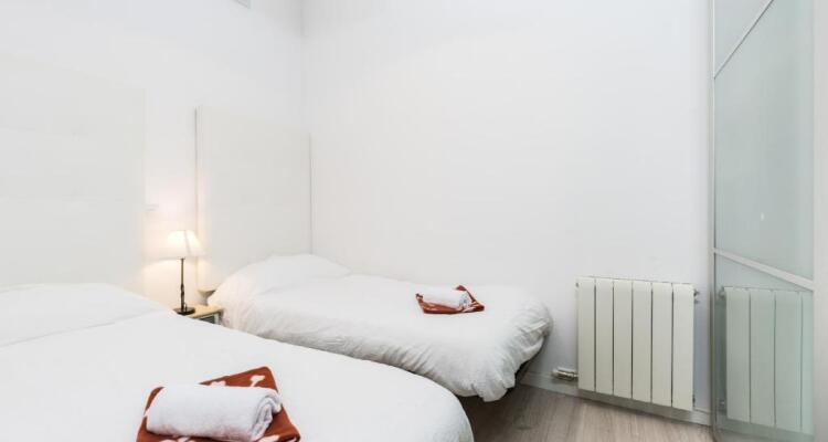 Montaber Apartments Trafalgar