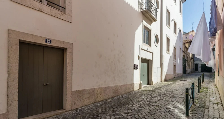 Chiado Studio and One-Bedroom Apartment - by LU Holidays