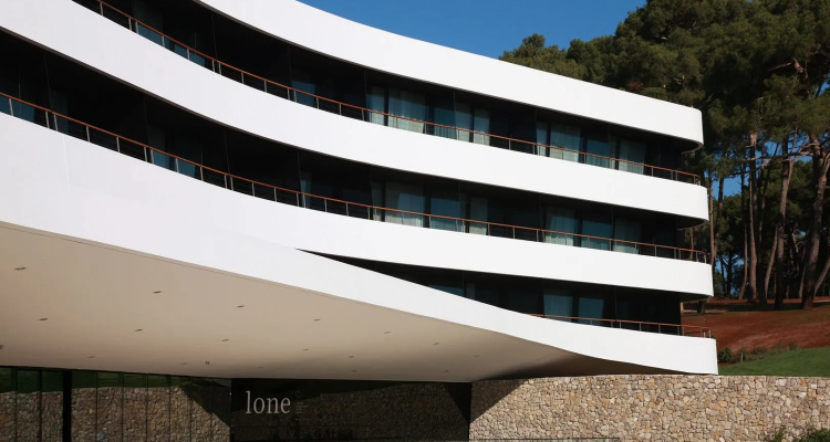 Lone Hotel by Maistra Collection