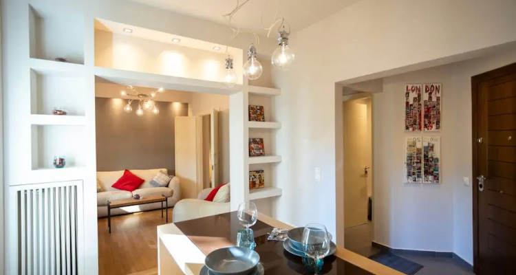 Modern 1-bedroom Retreat In Pangrati