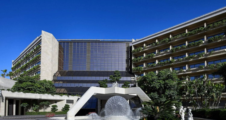 Four Seasons Hotel