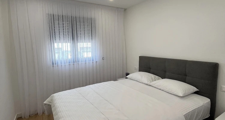 Apartment Ema