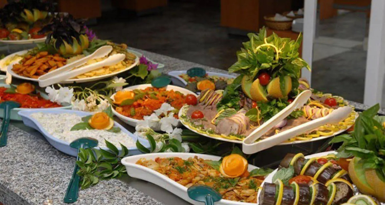Ladin Hotel