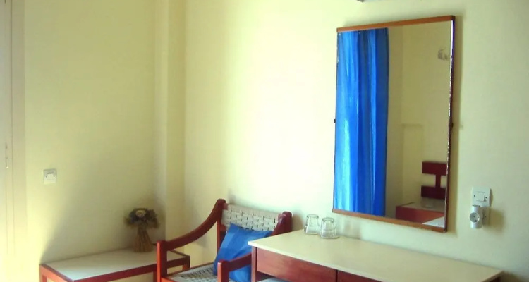 Hotel Avra